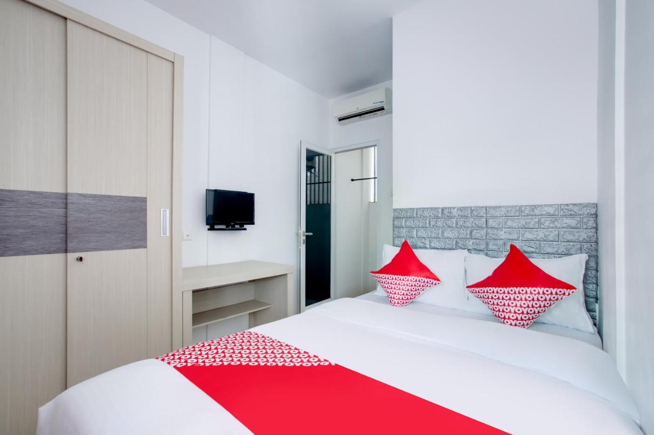 Oyo 3279 Joy Residence Samarinda Kültér fotó